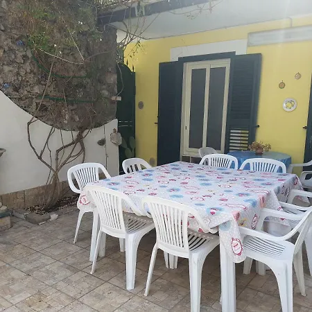 Tatil Evi A Due Passi Dal Mare Giardini Naxos