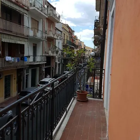 Tatil Evi A Due Passi Dal Mare Giardini Naxos